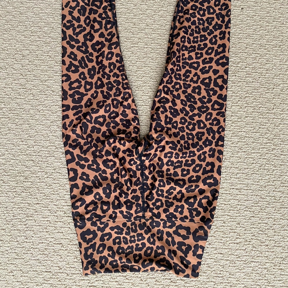 Beach Riot leopard leggings